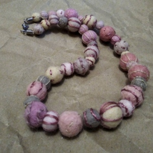 Felt necklace Pink and beige embroidered felt beads necklace